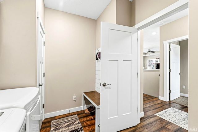 1237 Keady Court, South Bend, IN 46614