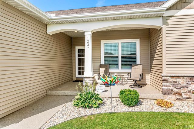 1237 Keady Court, South Bend, IN 46614