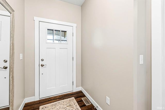 1237 Keady Court, South Bend, IN 46614
