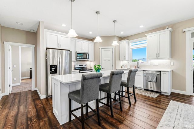 1237 Keady Court, South Bend, IN 46614