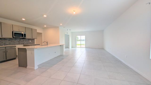 786 Worlington Lane, Fort Pierce, FL 34947