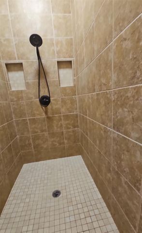 2516 La Ventana PKWY, Driftwood, TX 78619