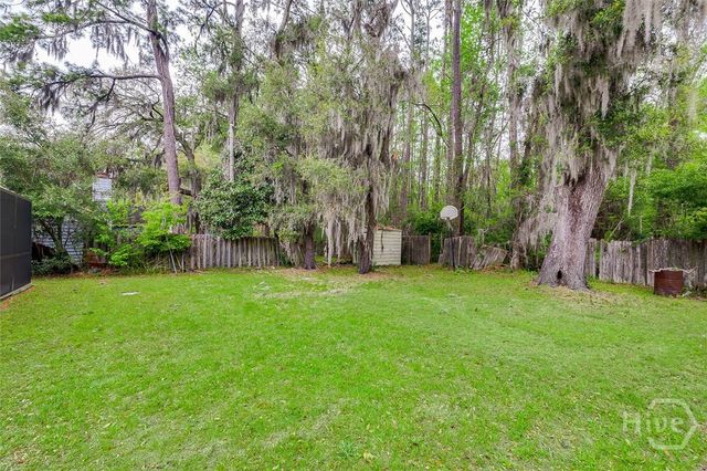 6 Jasmine Court, Savannah, GA 31406