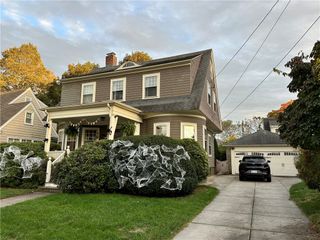 172 Bluff Avenue, Cranston, RI 02905