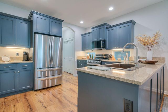 20798 NE Sierra Drive, Bend, OR 97701