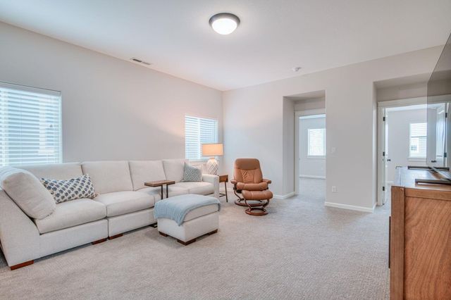 20798 NE Sierra Drive, Bend, OR 97701