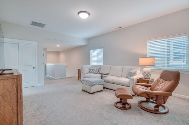 20798 NE Sierra Drive, Bend, OR 97701