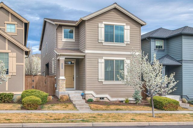 20798 NE Sierra Drive, Bend, OR 97701