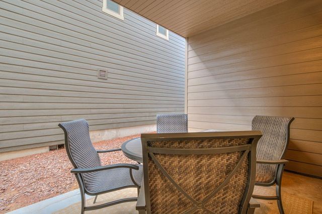 20798 NE Sierra Drive, Bend, OR 97701