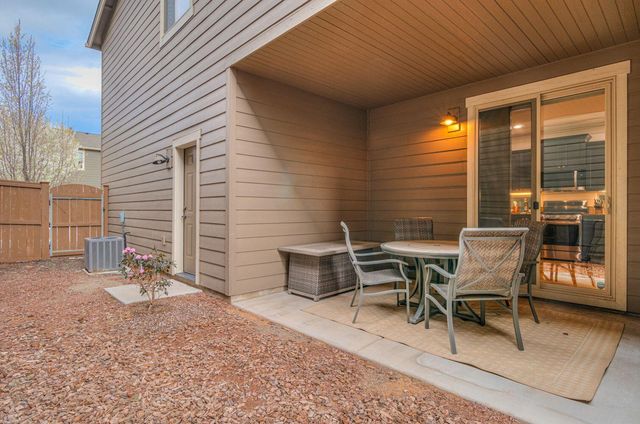 20798 NE Sierra Drive, Bend, OR 97701