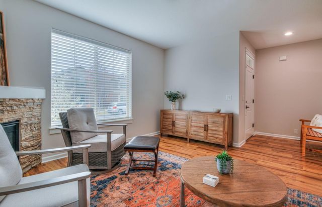 20798 NE Sierra Drive, Bend, OR 97701