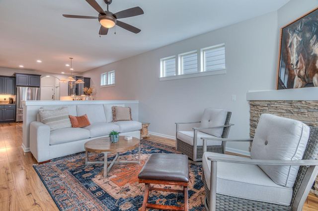 20798 NE Sierra Drive, Bend, OR 97701