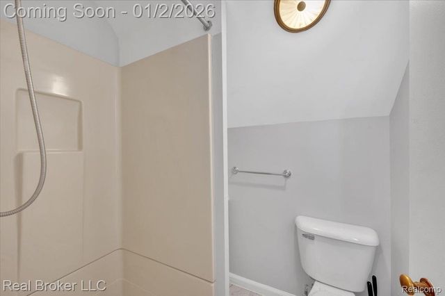 1634 Crooks Road, Royal Oak, MI 48067