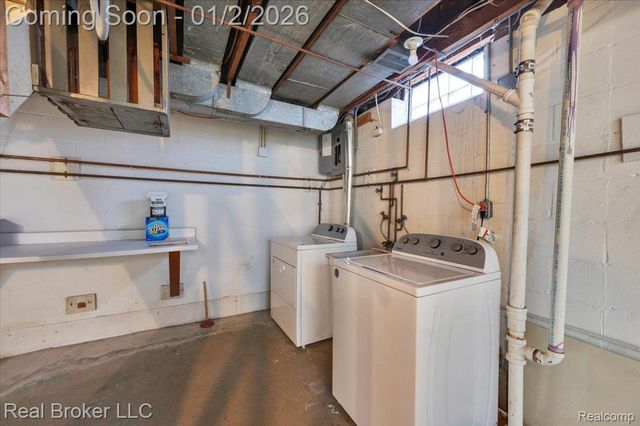 1634 Crooks Road, Royal Oak, MI 48067