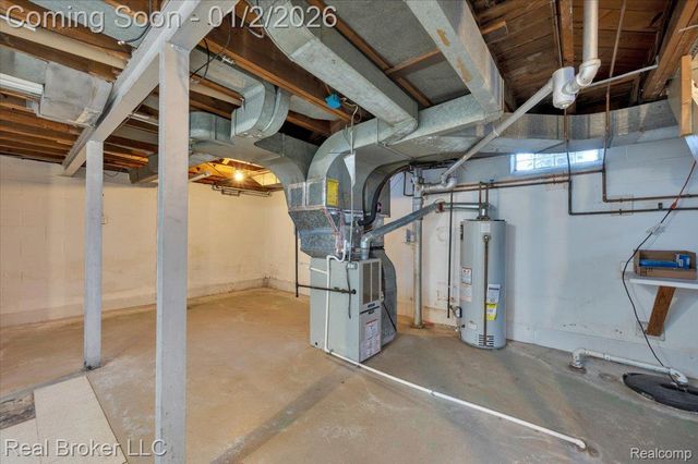 1634 Crooks Road, Royal Oak, MI 48067