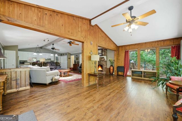 206 White Antelope Street, Waleska, GA 30183