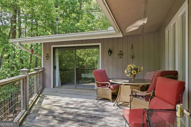 206 White Antelope Street, Waleska, GA 30183