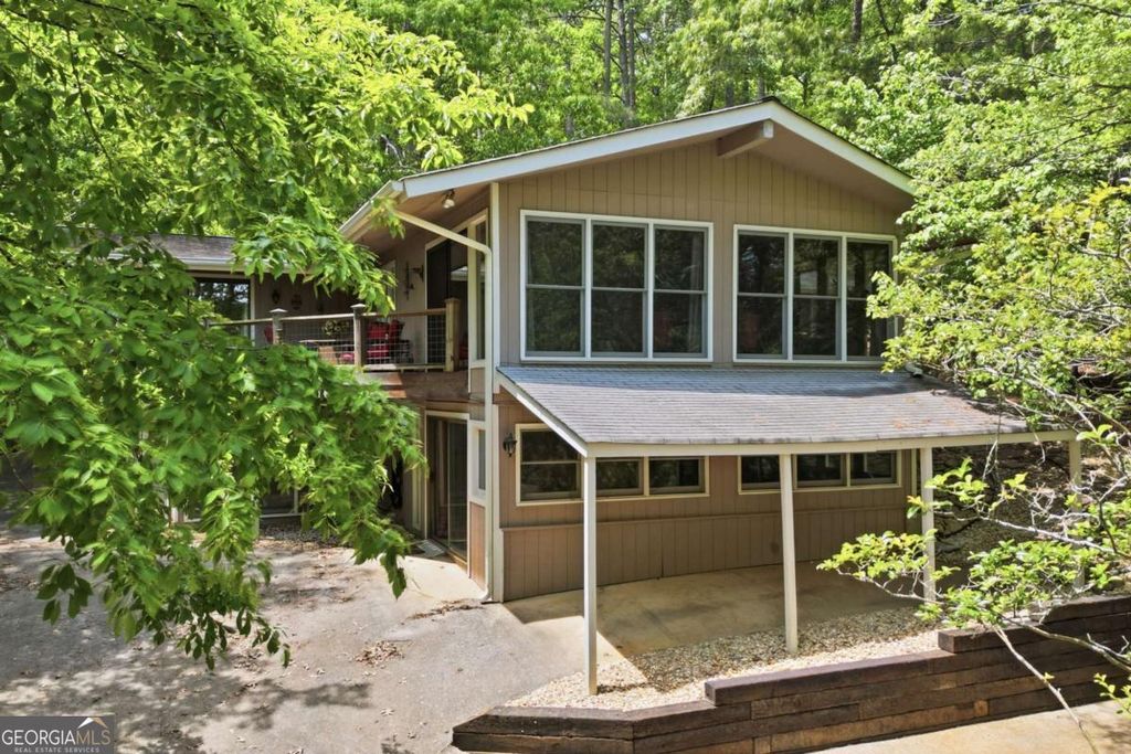 206 White Antelope Street, Waleska, GA 30183