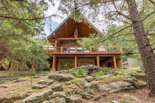 1170 Crossover Road, Fayetteville, AR 72701