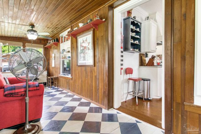 1057 Pauline St, Cantonment, FL 32533