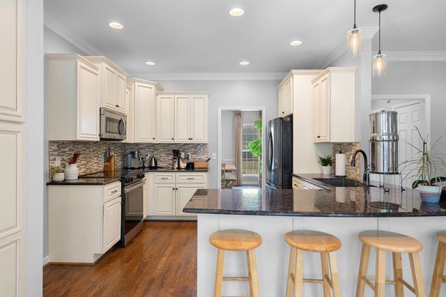 1357 Saybrook Xing, Thompsons Station, TN 37179