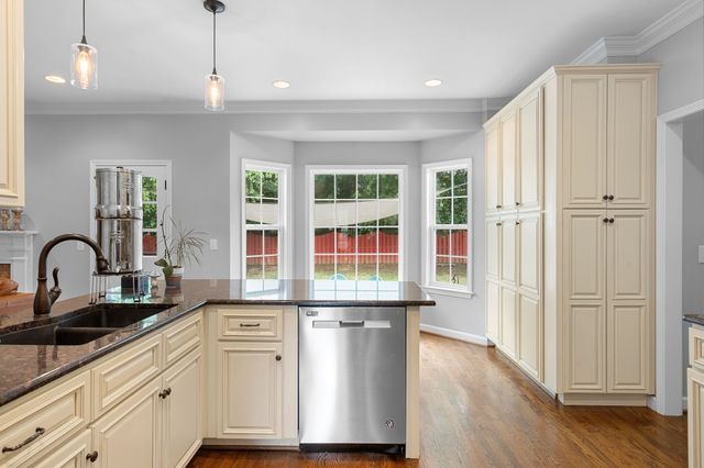 1357 Saybrook Xing, Thompsons Station, TN 37179