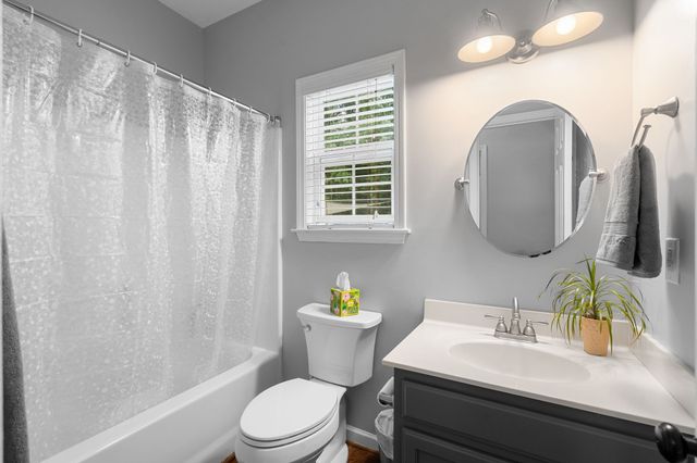 1357 Saybrook Xing, Thompsons Station, TN 37179
