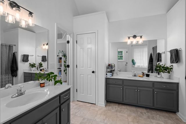 1357 Saybrook Xing, Thompsons Station, TN 37179