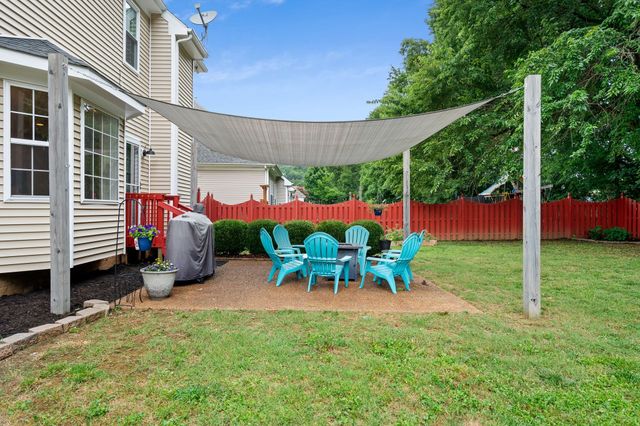 1357 Saybrook Xing, Thompsons Station, TN 37179