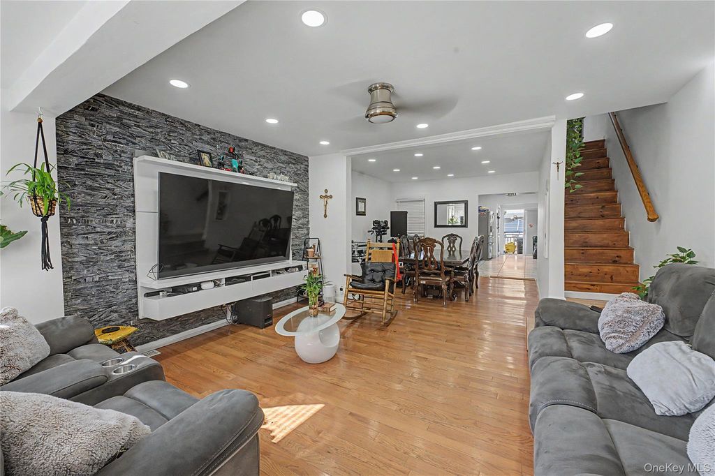 11518 147th Street, Jamaica, NY 11436 — photo 3