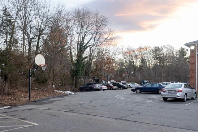 14 Leonard Rd 14, Boxborough, MA 01719