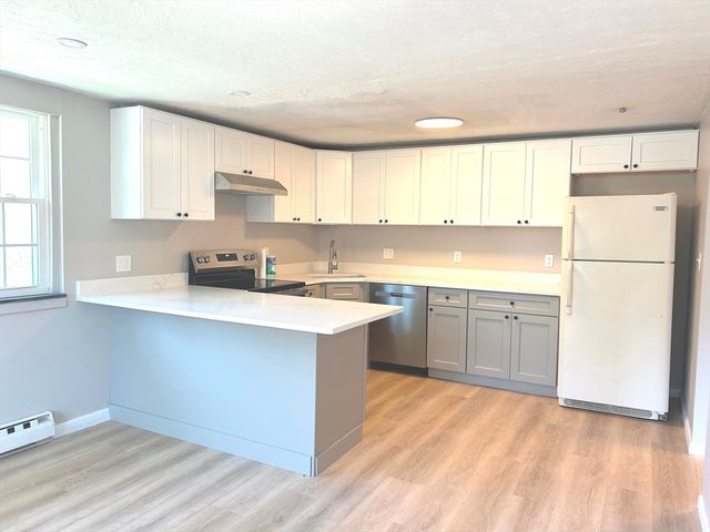 14 Leonard Rd 14, Boxborough, MA 01719
