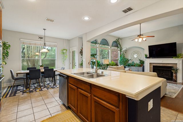 3422 HIGHLINE TRL, San Antonio, TX 78261