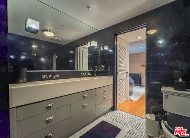1037 N Laurel Avenue 10B, West Hollywood, CA 90046