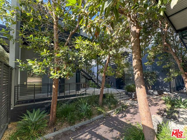 1037 N Laurel Avenue 10B, West Hollywood, CA 90046