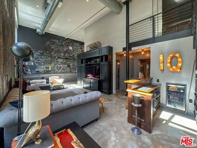 1037 N Laurel Avenue 10B, West Hollywood, CA 90046