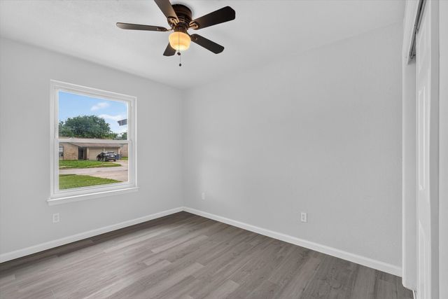 1547 Oakbrook Street, Lancaster, TX 75134