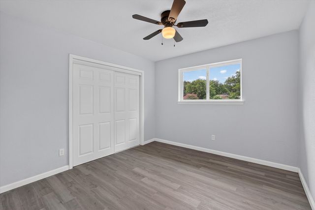 1547 Oakbrook Street, Lancaster, TX 75134