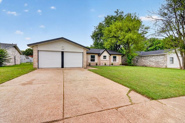 1547 Oakbrook Street, Lancaster, TX 75134