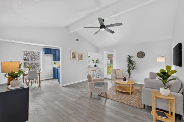 1547 Oakbrook Street, Lancaster, TX 75134