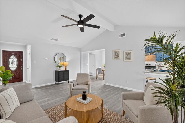1547 Oakbrook Street, Lancaster, TX 75134