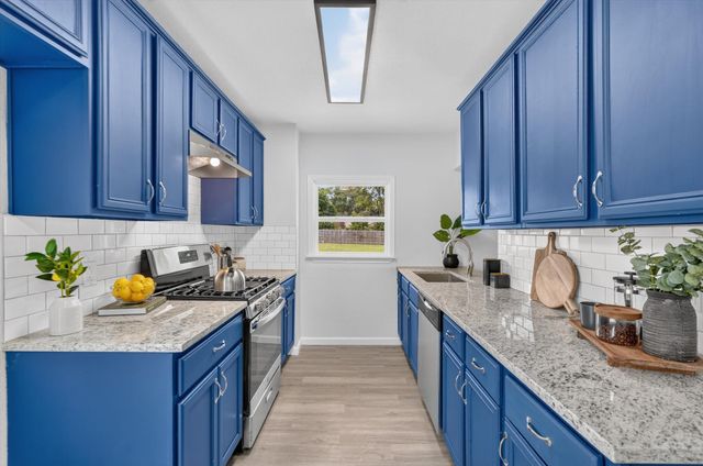 1547 Oakbrook Street, Lancaster, TX 75134