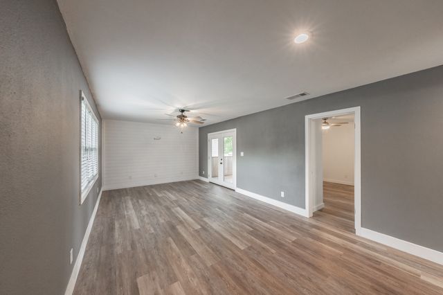 506 E 5th Street E, Weatherford, TX 76086
