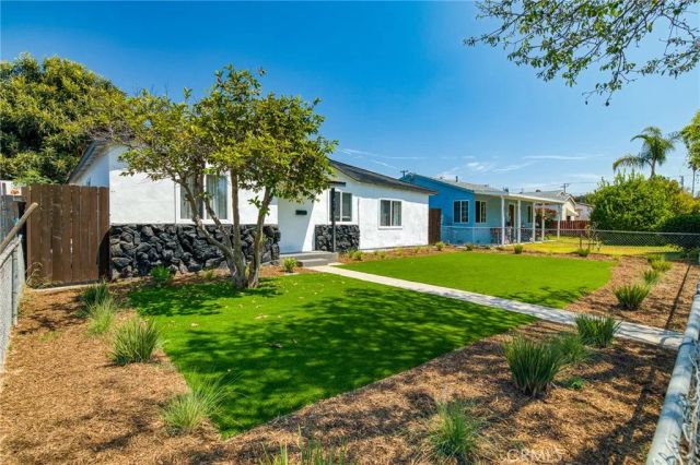 311 E Cummings Lane, Long Beach, CA 90805