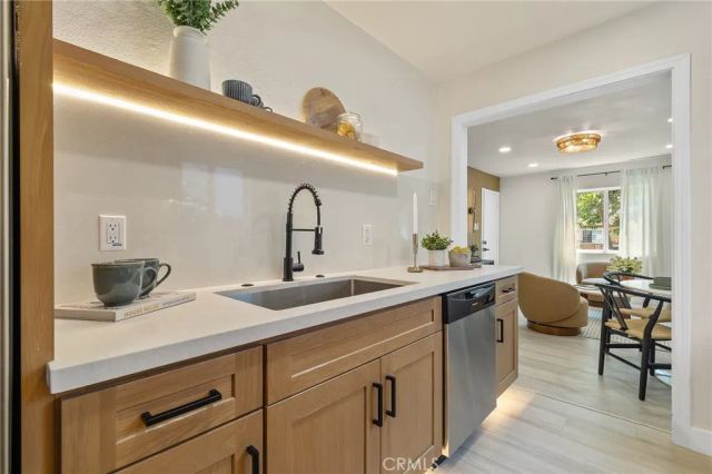 311 E Cummings Lane, Long Beach, CA 90805