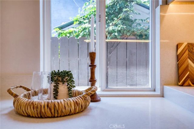 311 E Cummings Lane, Long Beach, CA 90805
