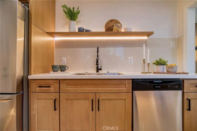 311 E Cummings Lane, Long Beach, CA 90805