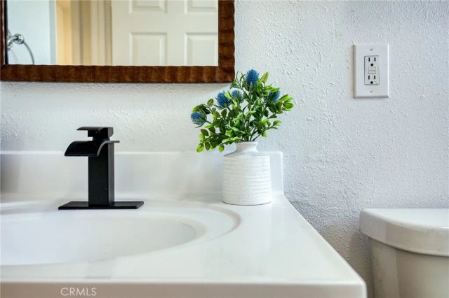 311 E Cummings Lane, Long Beach, CA 90805