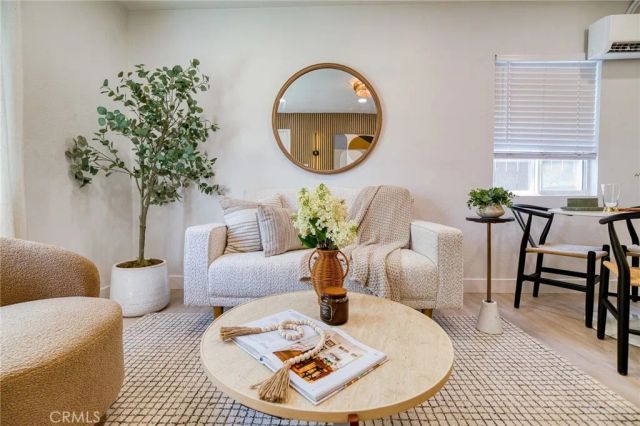 311 E Cummings Lane, Long Beach, CA 90805