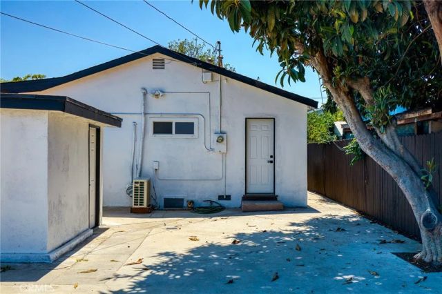 311 E Cummings Lane, Long Beach, CA 90805